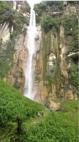 Vista de Catarata de Yumbilla, Amazonas, Perú